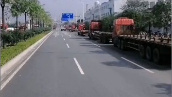 海运价钱连跌23周，大宗空箱群集口岸！集装箱物流司机提前回老家过年